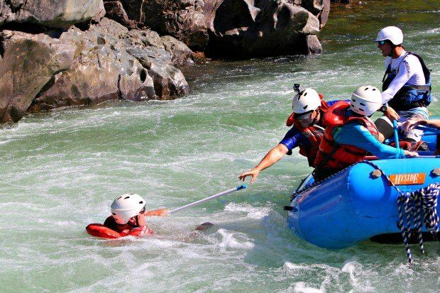 River Rafting Safety and Guidelines_